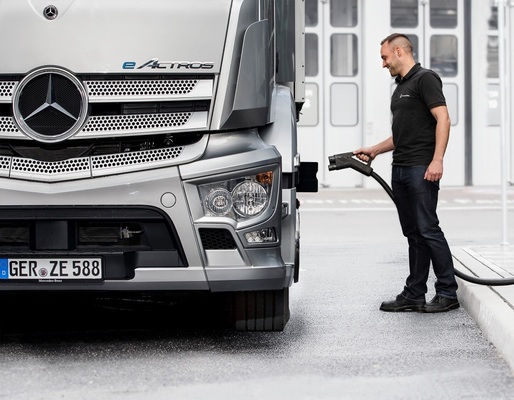 Daimler Truck, rezultate surprinzătoare în primul an de listare