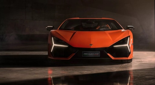 FOTO & VIDEO Premieră mondială: Lamborghini a dezvăluit noul model Revuelto, primul plug-in hybrid al mărcii, cu o putere de peste 1.000 CP