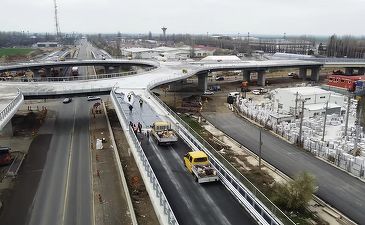 FOTO Ultimatum de la Guvern pentru constructorul Pasajului Berceni: Dacă nu terminați până pe....