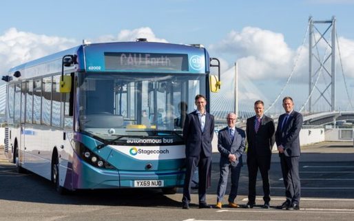 Marea Britanie inaugurează prima sa linie de autobuze care se conduc singure