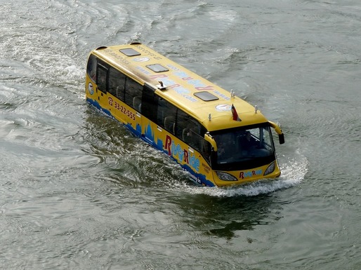 O navă de pasageri și un autobuz plutitor vor transporta pasagerii între centrul Călărașiului și localitatea bulgară Silistra