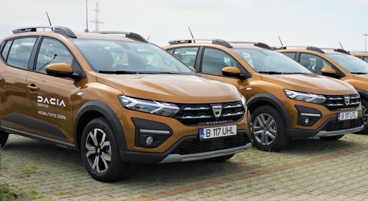 Dacia trimite în rețea „cea mai mare flotă de înlocuire din România”. Mașini la schimb, inclusiv Spring