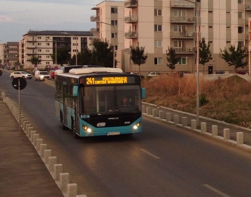 Trei noi linii de autobuz vor circula noaptea în București. Care sunt traseele și cât costă biletele
