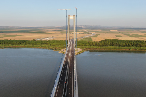 VIDEO&GALERIE FOTO Podul suspendat de la Brăila, al treilea ca mărime din Europa, supranumit «Golden Gate» al României, a fost inaugurat. Investiție de peste 2,5 miliarde de lei