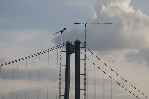 VIDEO&GALERIE FOTO Podul suspendat de la Brăila, al treilea ca mărime din Europa, supranumit «Golden Gate» al României, a fost inaugurat. Investiție de peste 2,5 miliarde de lei