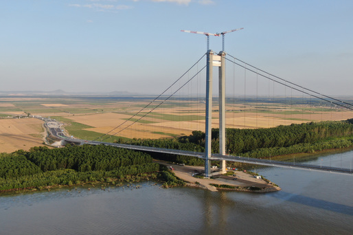 VIDEO&GALERIE FOTO Podul suspendat de la Brăila, al treilea ca mărime din Europa, supranumit «Golden Gate» al României, a fost inaugurat. Investiție de peste 2,5 miliarde de lei