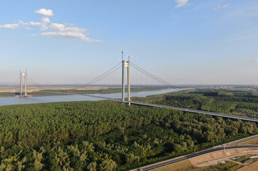 VIDEO&GALERIE FOTO Podul suspendat de la Brăila, al treilea ca mărime din Europa, supranumit «Golden Gate» al României, a fost inaugurat. Investiție de peste 2,5 miliarde de lei