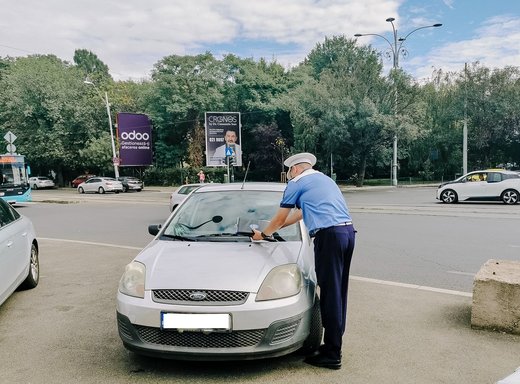 Plata pentru parcarea în București va fi verificată de mașini cu softuri speciale
