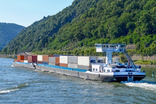 Seceta din Europa pune în pericol transporturile navale pe râul Rin din Germania