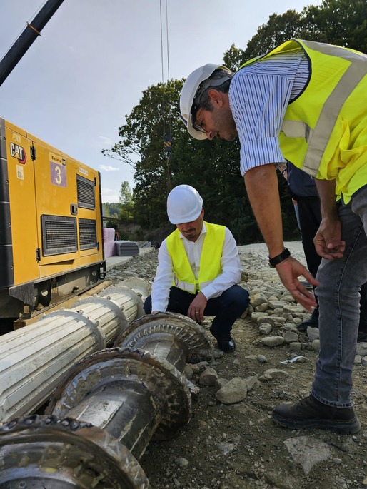 VIDEO&FOTO Cum arată acum lucrările la primul mare tunel de pe o autostradă din România. PORR a adus 60 de specialiști din Austria