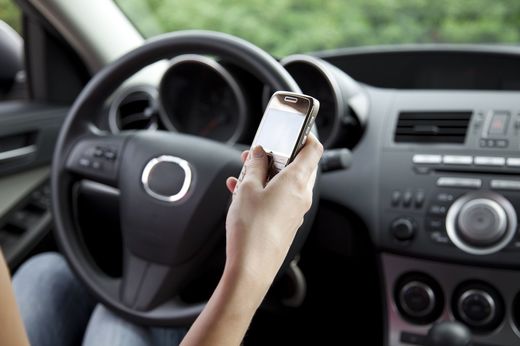 Mașinile conectate la internet sunt un „coșmar” pentru intimitatea oamenilor