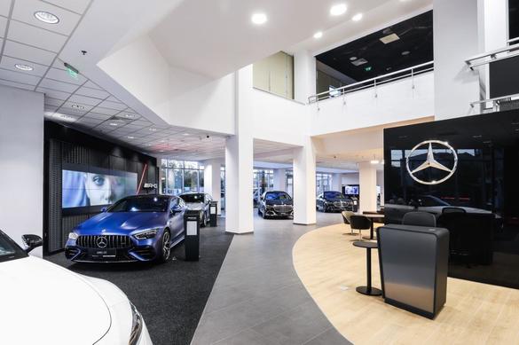 GALERIE FOTO Țiriac Auto, investiție de 850.000 euro într-un showroom Mercedes-Benz 