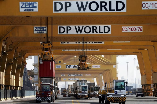 Operațiunile din porturi suspendate în mai multe state după un incident de securitate cibernetică la operatorul DP World Australia