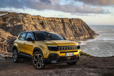 Jeep a lansat Avenger cu motoare mild-hybrid pe piața din Europa