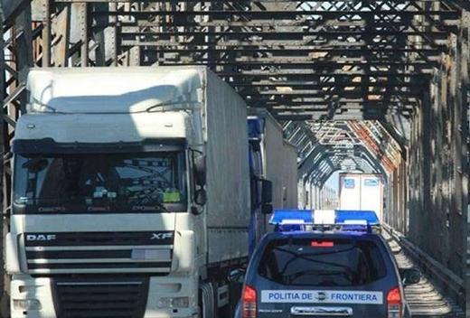 Penuria de șoferi de camion se agravează 