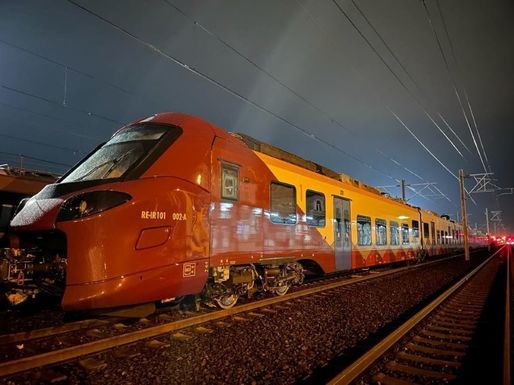 VIDEO Primul tren electric cumpărat de România a ajuns în Gara de Nord
