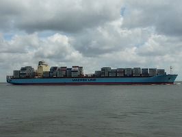 Companiile de transport maritim, încă în întuneric în privința coaliției formate de SUA pentru a combate atacurile în Marea Roșie