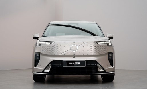 Volvo Cars își anunță noile ținte de electrificare. Zero emisii de CO2 în 2040