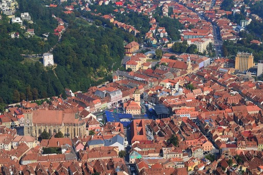 Decizie pregătită - Restricționarea accesului cu mașini în zona centrului istoric din Brașov, în anumite zile