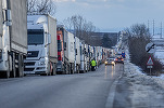 Traficul în Vama Siret a fost reluat. Multe camioane așteaptă să intre în țară dinspre Ucraina