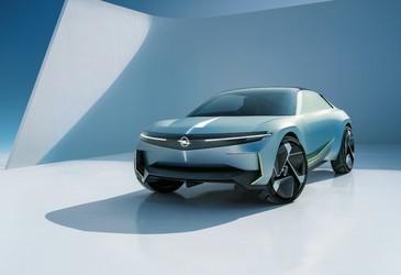 FOTO Opel Frontera se întoarce, complet electric