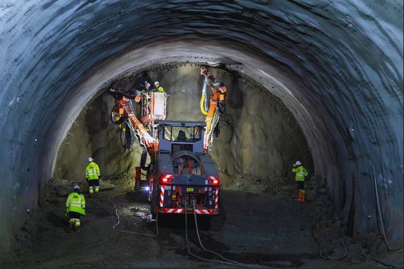 FOTO&VIDEO Austriecii avansează cu tunelurile 