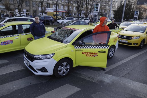 GALERIE FOTO Taximetriștii care au protestat în ultimele trei zile în Capitală au decis să intre în greva foamei