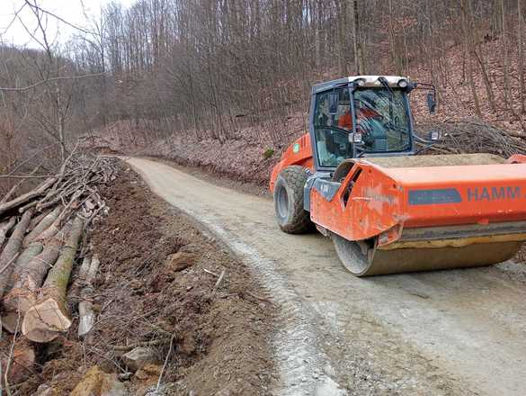 VIDEO&FOTO - Au început lucrările la tunelurile Lugoj-Deva. Umbrărescu angajează mineri