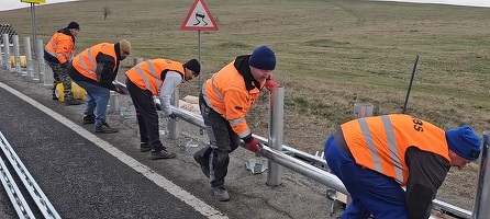 VIDEO Parapete pe role, pe mai multe drumuri din România