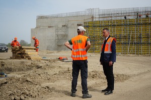 FOTO Nouă inspecție pe  Autostrada A7. Umbrărescu a ajuns la 35%. Când va fi deschis un nou tronson