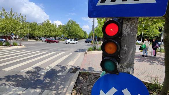 FOTO Opt noi intersecții au fost integrate în sistemul de management al traficului din București
