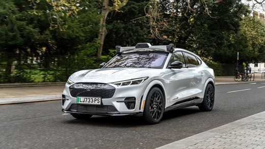 Wayve, startup de vehicule autonome, a atras o finanțare de 1 miliard de dolari