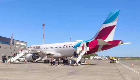 FOTO: Aeroport Iasi via Airlines Travel