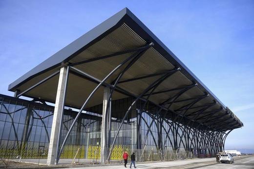 Aeroportul Brașov, pe minus în primul an de funcționare