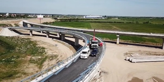 VIDEO ANUNȚ Este pregătită deschiderea circulației pe cel mai nou nod rutier dintre două autostrăzi din România
