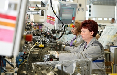 ULTIMA ORĂ Renault Group și Geely anunță oficial crearea companiei globale de motoare „HORSE Powertrain Limited”, care include active din România. Șeful Dacia, membru în Consiliul de Administrație