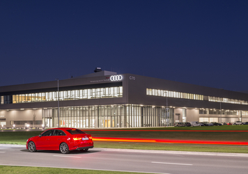 Audi își oprește producția din cauza inundațiilor