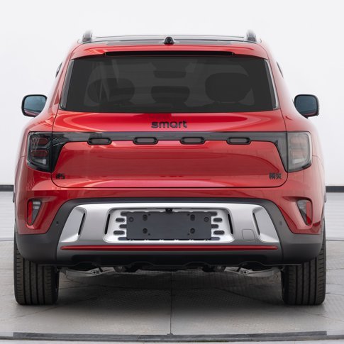 FOTO Cel mai mare Smart construit vreodată are 600 CP, 700 km autonomie și e mai lung decât Duster