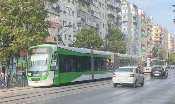 FOTO Aradul își cumpără tramvaie românești, de la fabrica din oraș. 