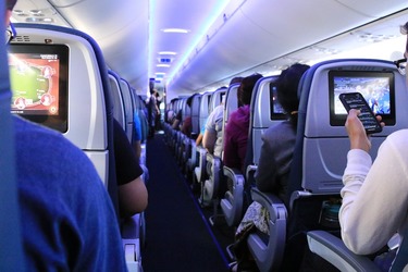 Traficul aeroportuar european depășește nivelurile dinaintea pandemiei Covid 