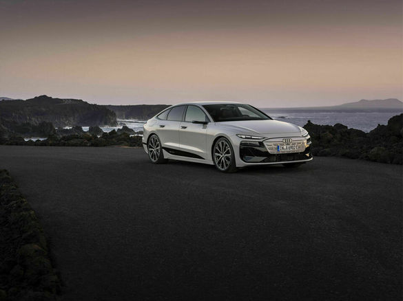 FOTO Audi lansează primul break electric din istoria mărcii