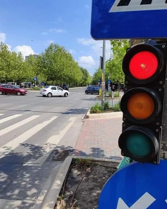 FOTO Patru noi intersecții din capitală vor fi semaforizate