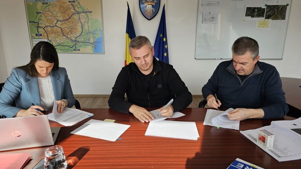 FOTO Începe lărgirea DN73, între Brașov și Fundata. Constructorul și-a adus deja primele utilaje