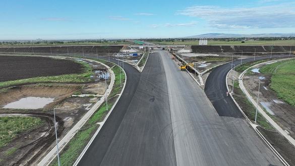 VIDEO Ultimele imagini de pe autostrada Buzău - Focșani, unde Umbrărescu este în fază avansată