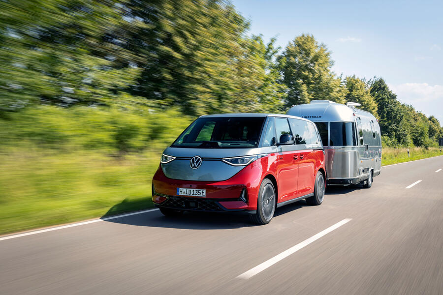 VW lansează cel mai accesibil ID.Buzz, împreună cu noua tracțiune integrală 4Motion