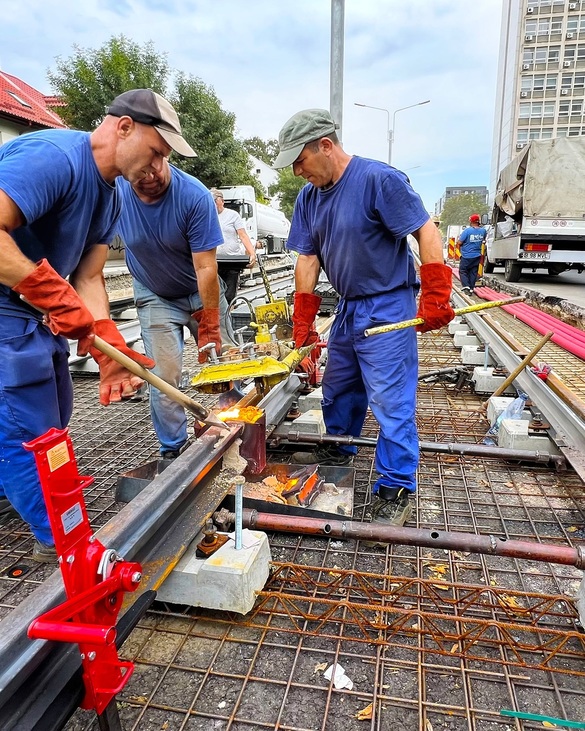 VIDEO&FOTO Lucrările de reabilitare a liniei la tramvaiul corporatiștilor avansează. Când vor fi gata. 