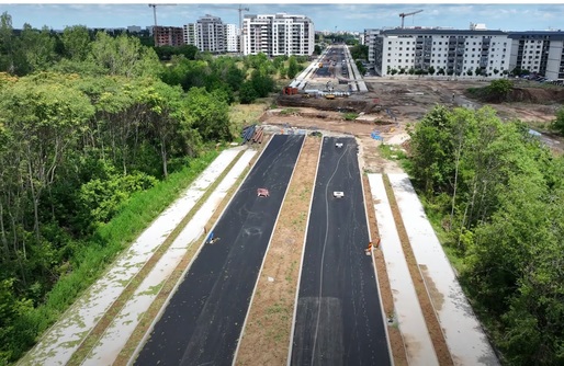 VIDEO ANUNȚ Bucureștiul pregătește deschiderea unui nou bulevard, cu arbori plantați chiar în decembrie. "Dar, din păcate, lucrarea se va gâtui. Nci măcar atâta lucru nu se obosesc să facă, în stilul caracteristic!"