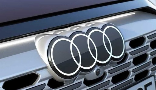 FOTO Schimbare radicală de design pentru Audi, pe noul Q5