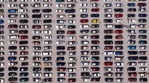 Mașinile hibrid - creștere puternică în România. Înmatriculările Dacia le-au devansat pe cele ale Renault