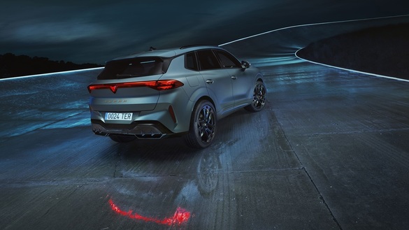 FOTO Cupra se întoarce la motoarele cu combustie cu noul SUV Terramar